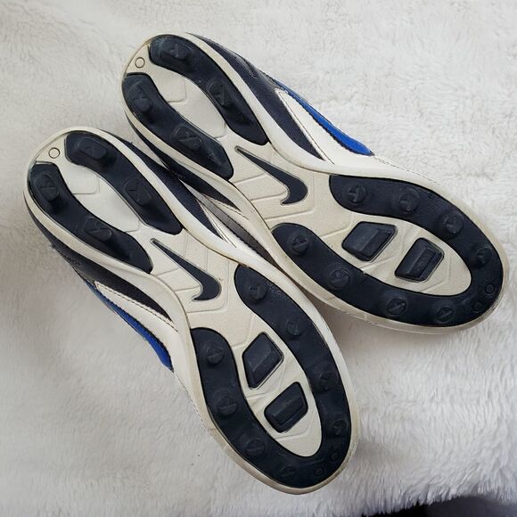 5Y Nike White Soccer Cleats Shoes - Picture 8 of 10